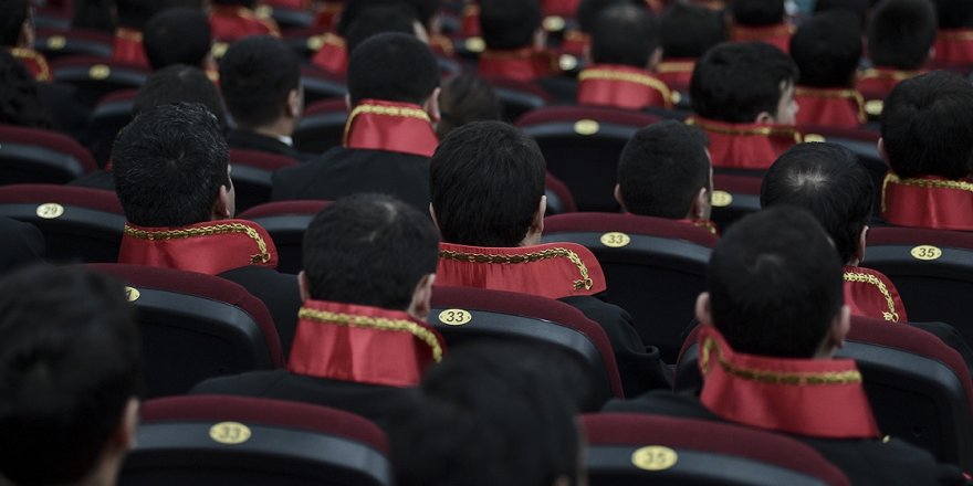 Hakimin para ödüllü bilgi yarışmasına katılması etik değil