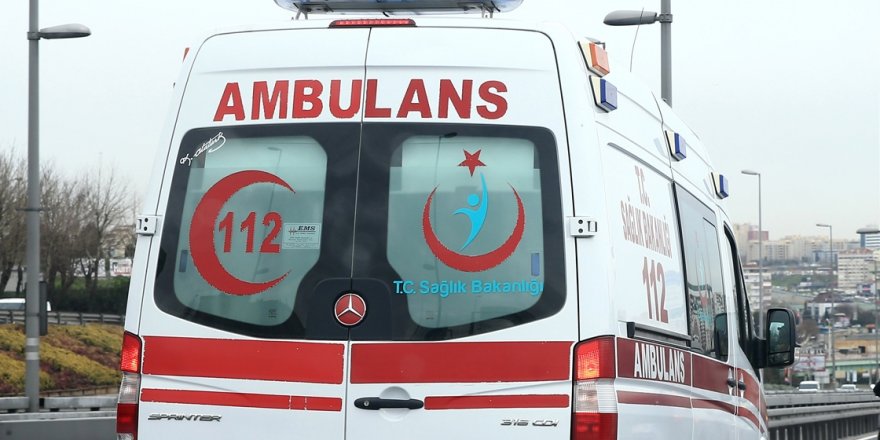 Ambulansa yol vermeyen sürücüye bin 320 lira ceza