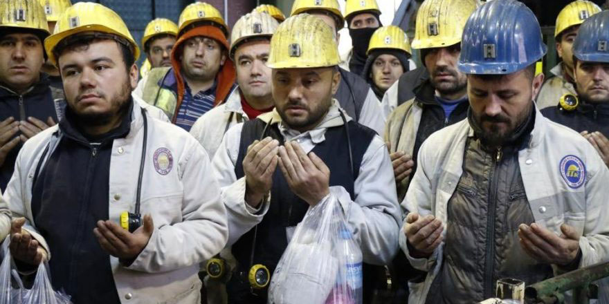 263 madenci 27. yıldönümünde dualarla anıldı