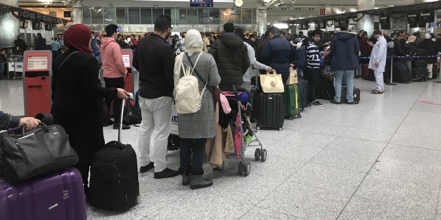 Hava yoluyla şubatta 12,8 milyon yolcu taşındı