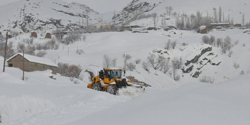 Doğu illerinde 263 yol ulaşıma kapalı