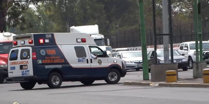 Meksika’da göçmenleri taşıyan kamyon devrildi