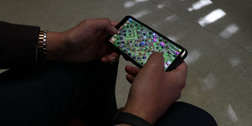 Gençleri teknoloji bağımlılığından kurtarıyorlar