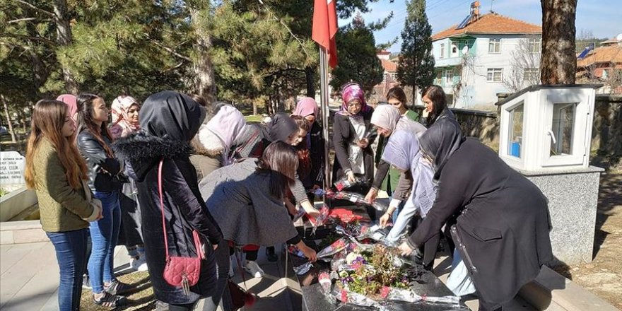 Şehit Aybüke öğretmeni unutmadılar