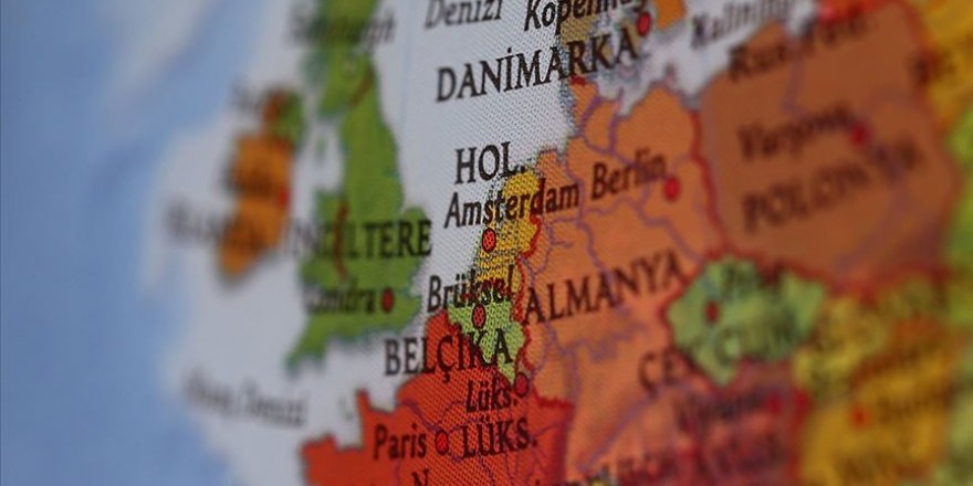 Hollanda'da ırkçı saldırı