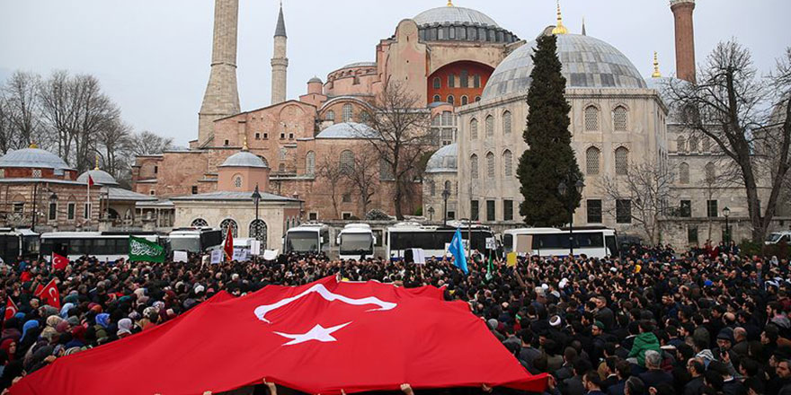 Ayasofya'yı açmamız lazım