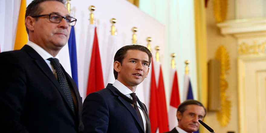 Avusturya'da Müslümanların aleyhindeki yasa tasarısı kabul edildi