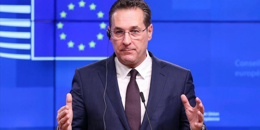 Avusturya Müslümanlarından faşist siyasetçiye suç duyurusu