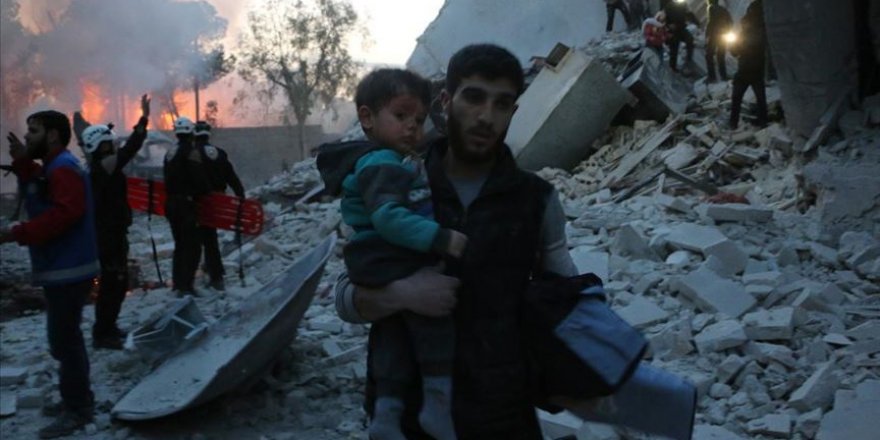 Esed Rejimi İdlib'e havadan saldırdı