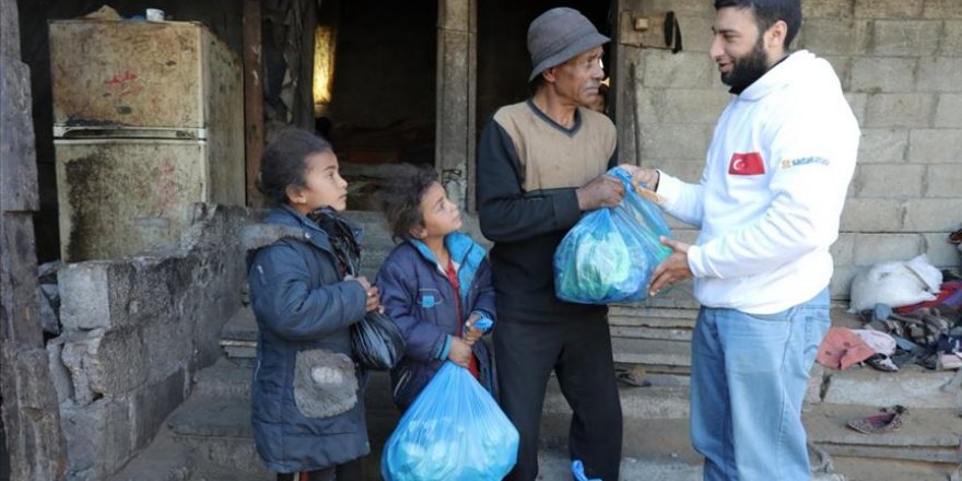 Gazze'ye Sadakataşı yardımı