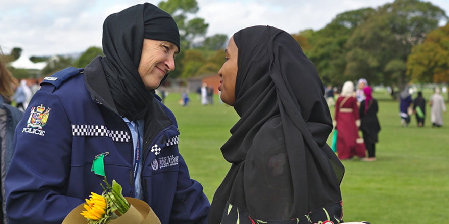 Yeni Zelanda'da emniyet teşkilatı üniformalarına başörtü izni