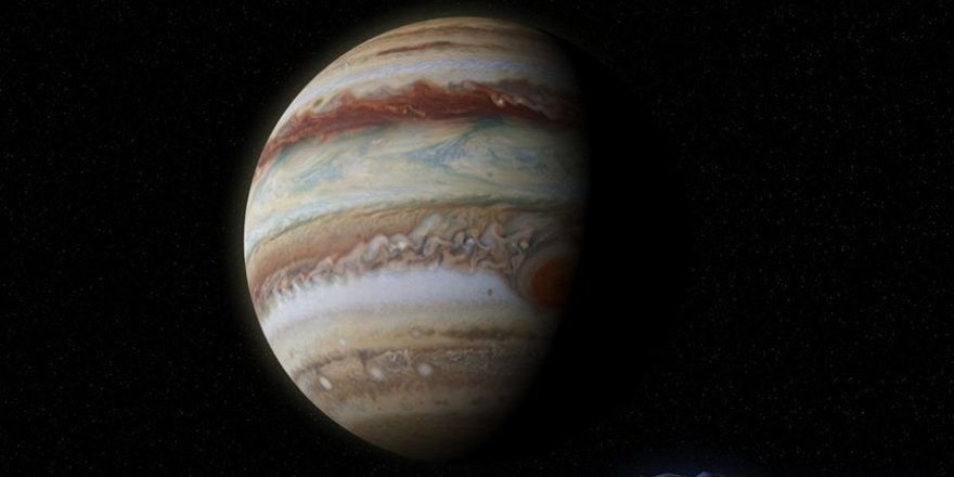 Jüpiter başlangıçta 4 kat daha uzak yaratılmış
