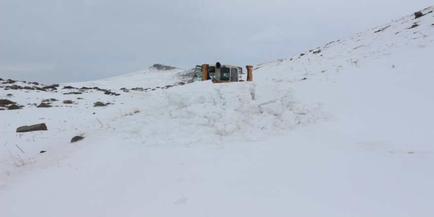 Ağrı'da karla mücadele çalışmaları
