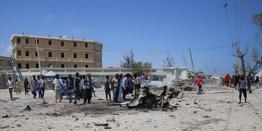 Eş-Şebab Somali'de bakanlık binasına saldırdı: 5 ölü, 11 yaralı