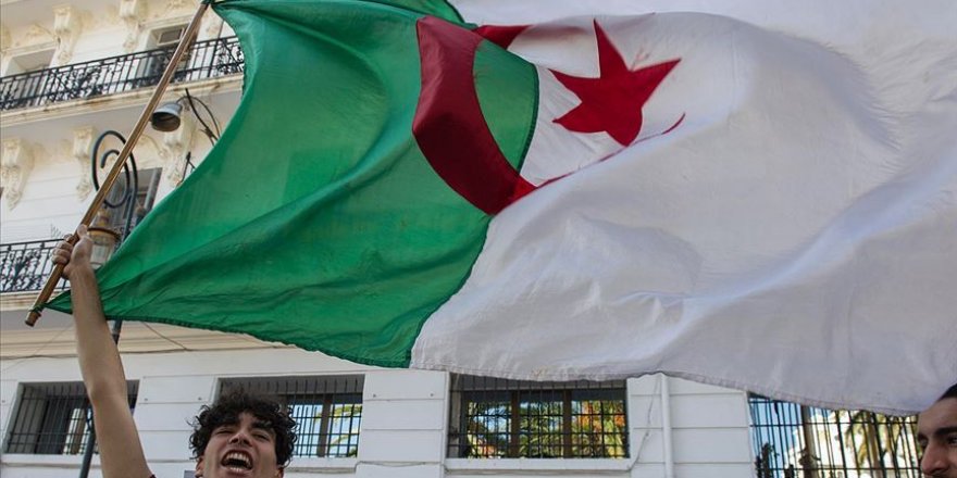 Cezayir'de muhalefetten yeni yol haritası