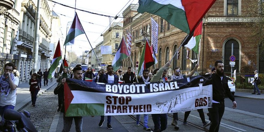 Avusturya'da İsrail ve ABD karşıtı gösteri