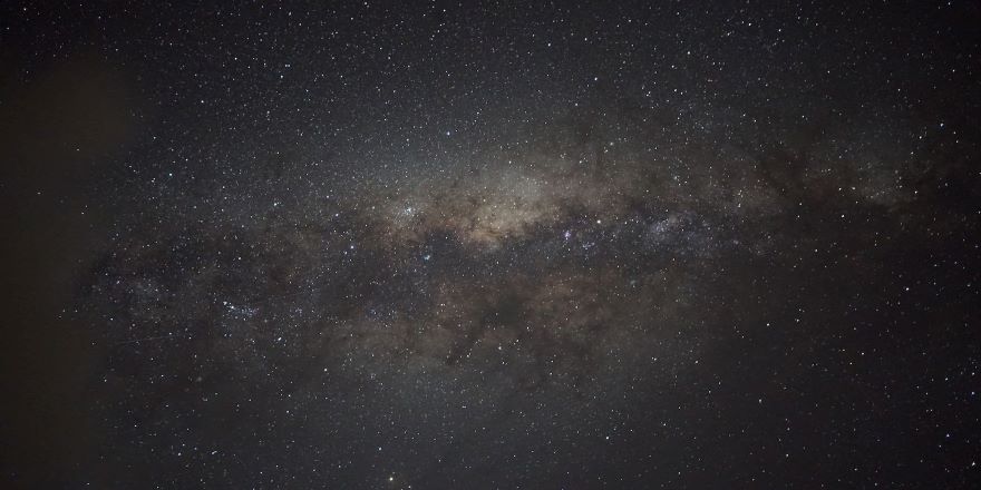 200 milyar yıldıza ev sahipliği yapan galaksi görüntülendi