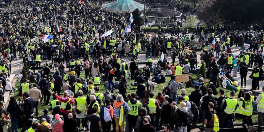 Sarı yeleklilere Toulouse'da gösteri yasağı
