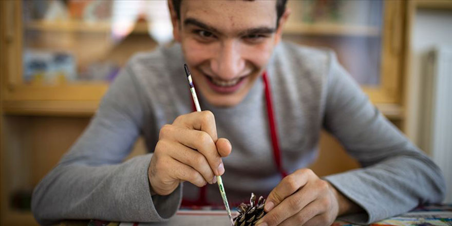 Aileler otizmli çocuklarının toplumda kabul görmesini istiyor