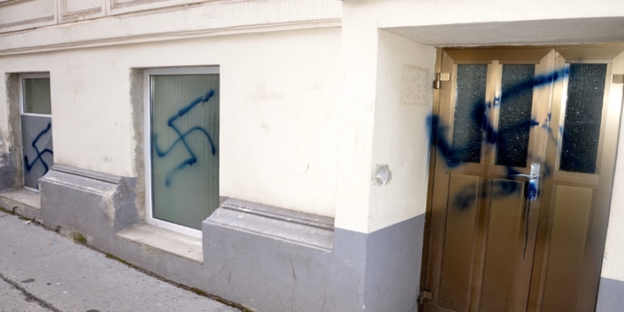 Almanya'da 2020'ye Kovid-19 krizi ve ırkçı saldırılar damgasını vurdu