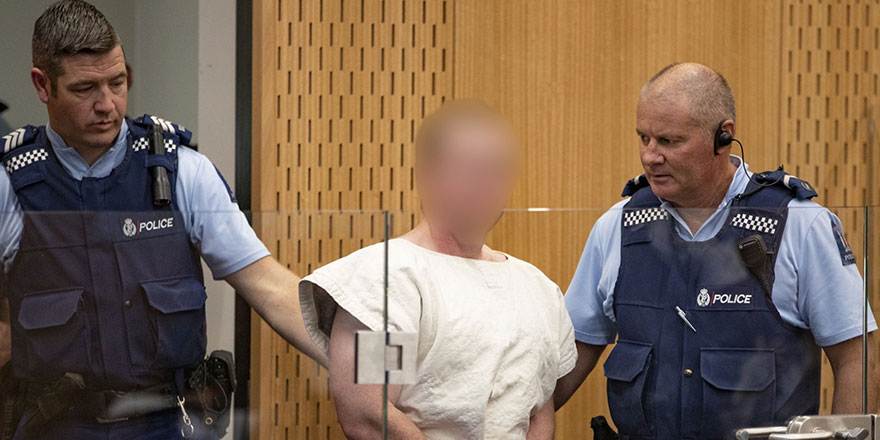 Yeni Zelanda medyasından cami saldırganı terörist için ders gibi karar