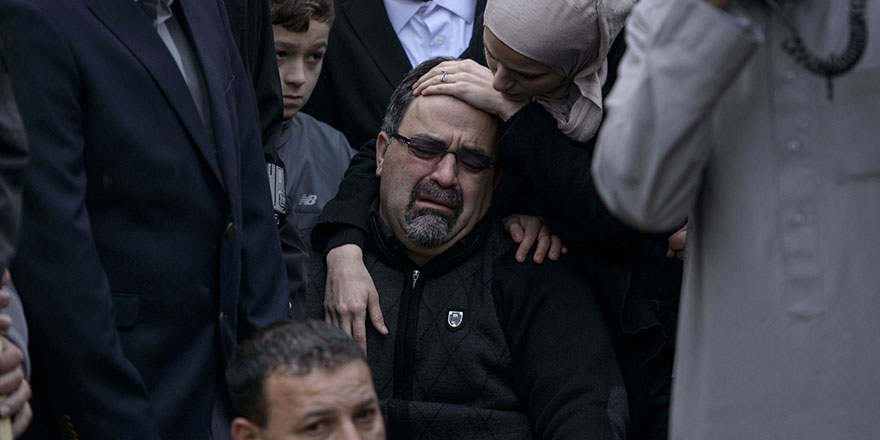 Öldürülen 3 Müslüman gencin babası konuştu kongre üyeleri ağladı