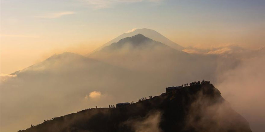 Peru'daki Ubinas Yanardağı patladı