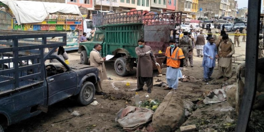 Pakistan'da pazar yerine bombalı saldırı: 16 ölü