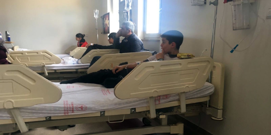 Okuldaki naftalin şakası 12 öğrenciyi zehirledi