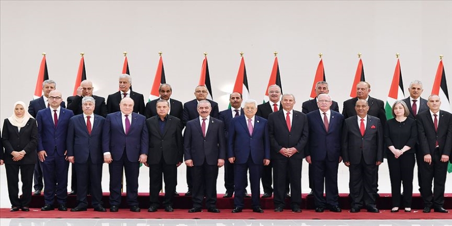 Filistin'in yeni kabinesinin üyeleri yemin etti