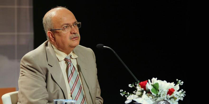Anne ve babalar, çocuğun Allah inancını merak ettiği yaşlarda dikkat etmeli