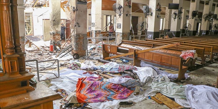 Terör saldırıları sonrasında Müslüman kadınlara yasak geldi