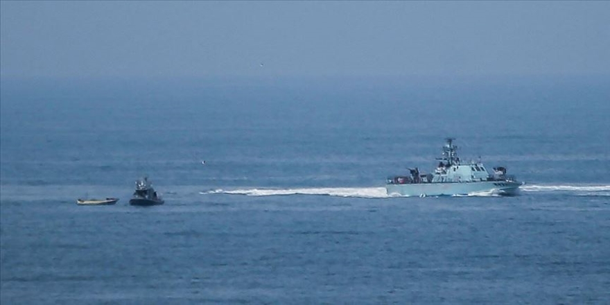 İsrail işgal güçleri Gazze'de Filistinli bir balıkçıyı yaraladı