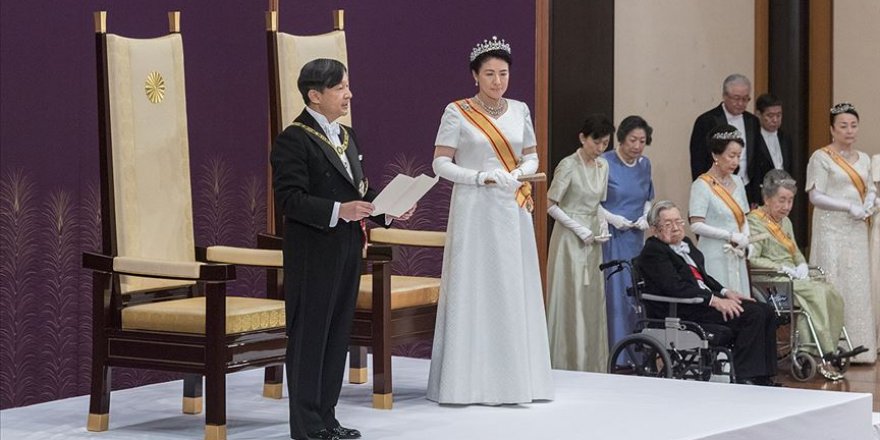 Japonya'da Veliaht Prens tahta geçti
