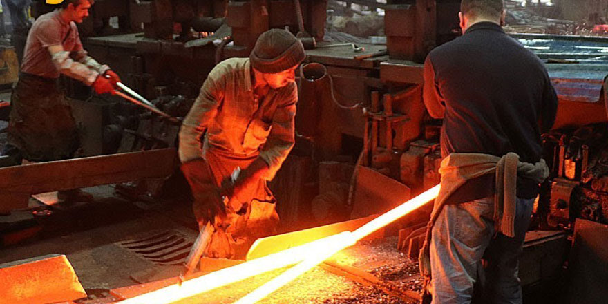 Bin derece sıcaklıktaki kazanların karşısında oruç tutanlar da var