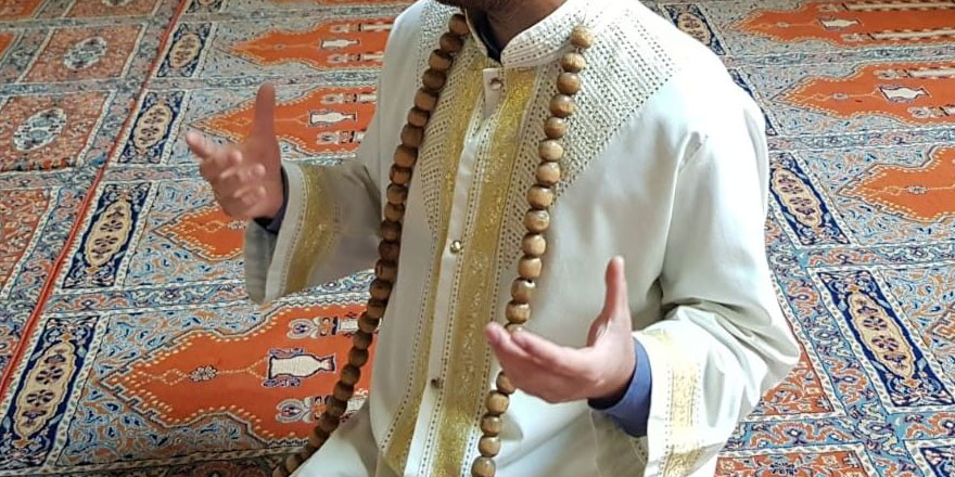 Bu tespih 739 yaşında ve tam 1111 taneli