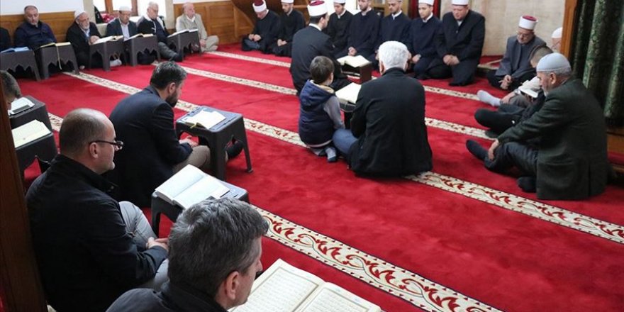 Üsküp'te asırlık mukabele geleneği