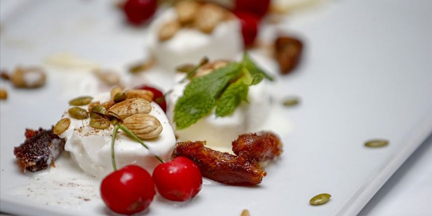 Ramazanın favori tatlısı: 'dondurmalı hurma'