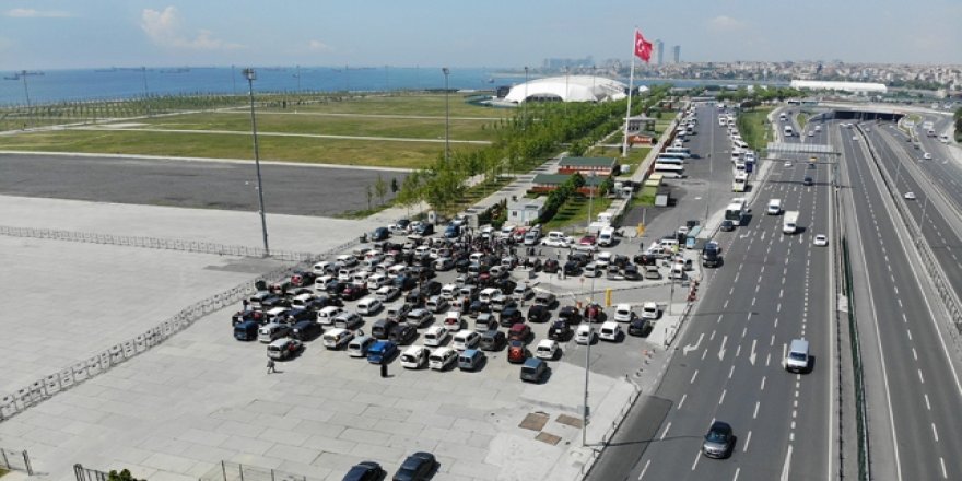 Cezalarda düzeltme yapılacağı açıklamasını konvoy oluşturarak kutladılar