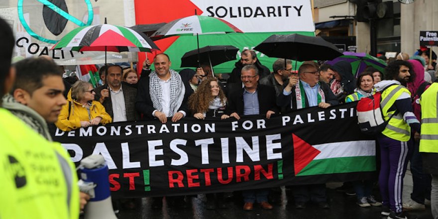Londra'da Filistin yürüyüşü