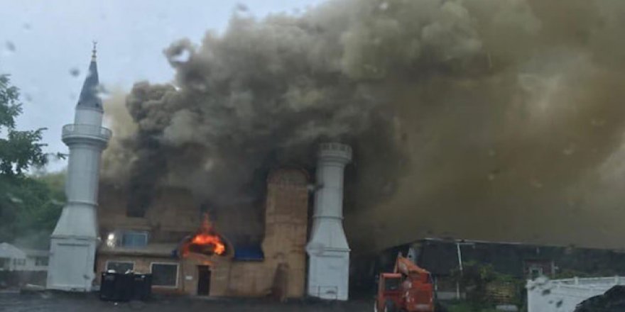 ABD'deki Diyanet Camii'ne saldırı
