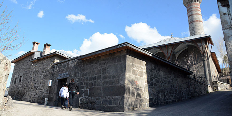 Tarihi medresenin asırlardır süren ilim serüveni