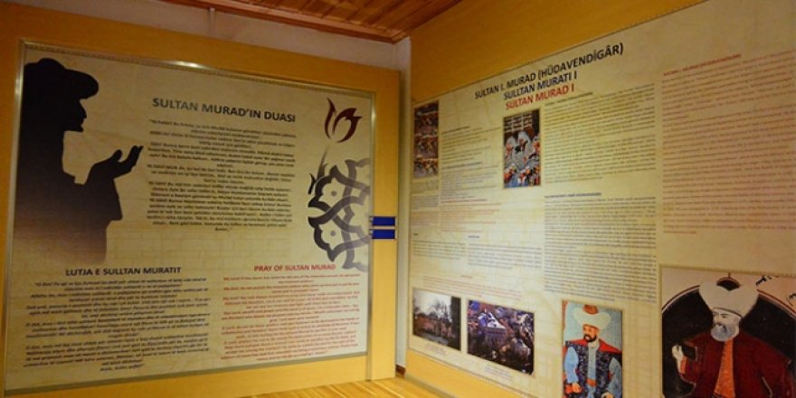 Sultan 1.Murad Türbesi ziyaretçi akınına uğradı