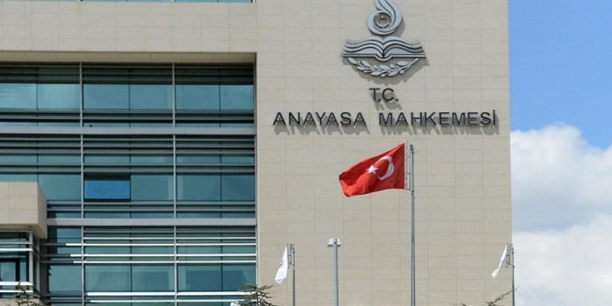 Anayasa Mahkemesinden "vekalet ücreti" kararı