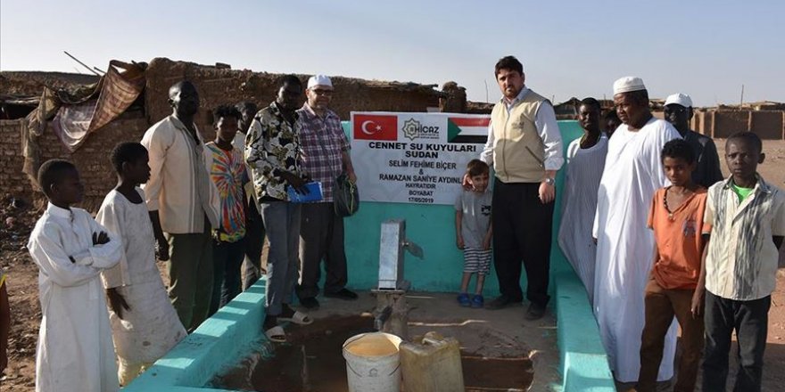 Türkiye'den Sudan'a 20 su kuyusu