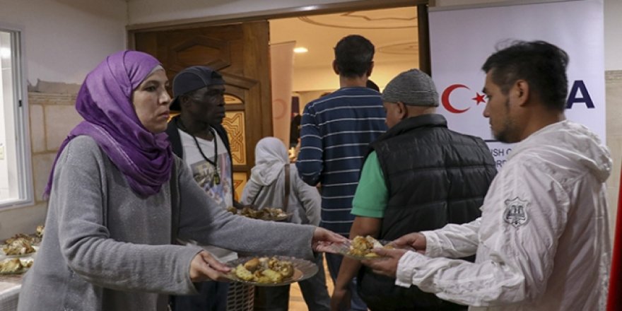 TİKA'dan Arjantin'de iftar ve gıda yardımı