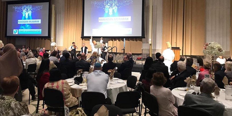 Kanadalı Müslümanlar iftarda buluştu
