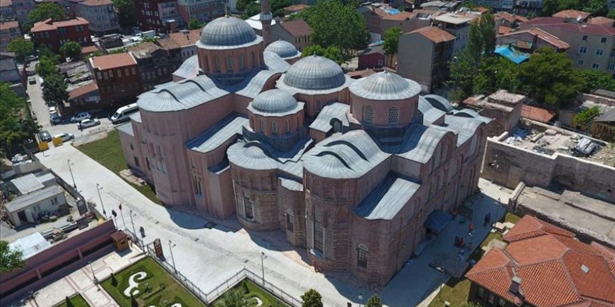 Molla Zeyrek Camisi küllerinden doğdu