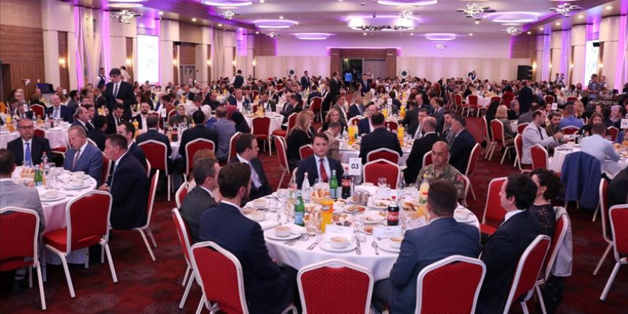 TİKA'dan Priştine'de Müslümanlara iftar