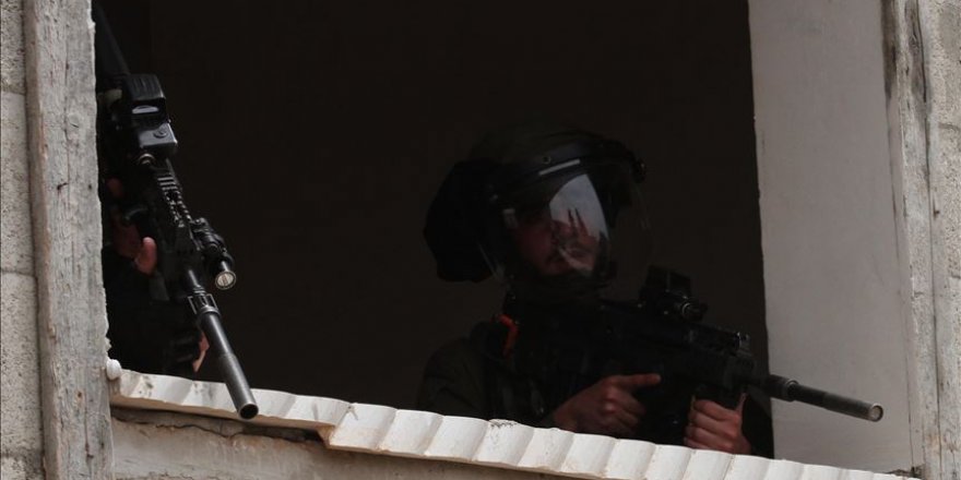 İşgalci İsrail bir çocuğu şehit etti